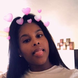 Meet your Posher, Ciera